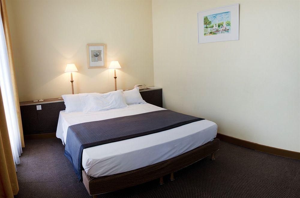 טולון Hotel Amiraute מראה חיצוני תמונה