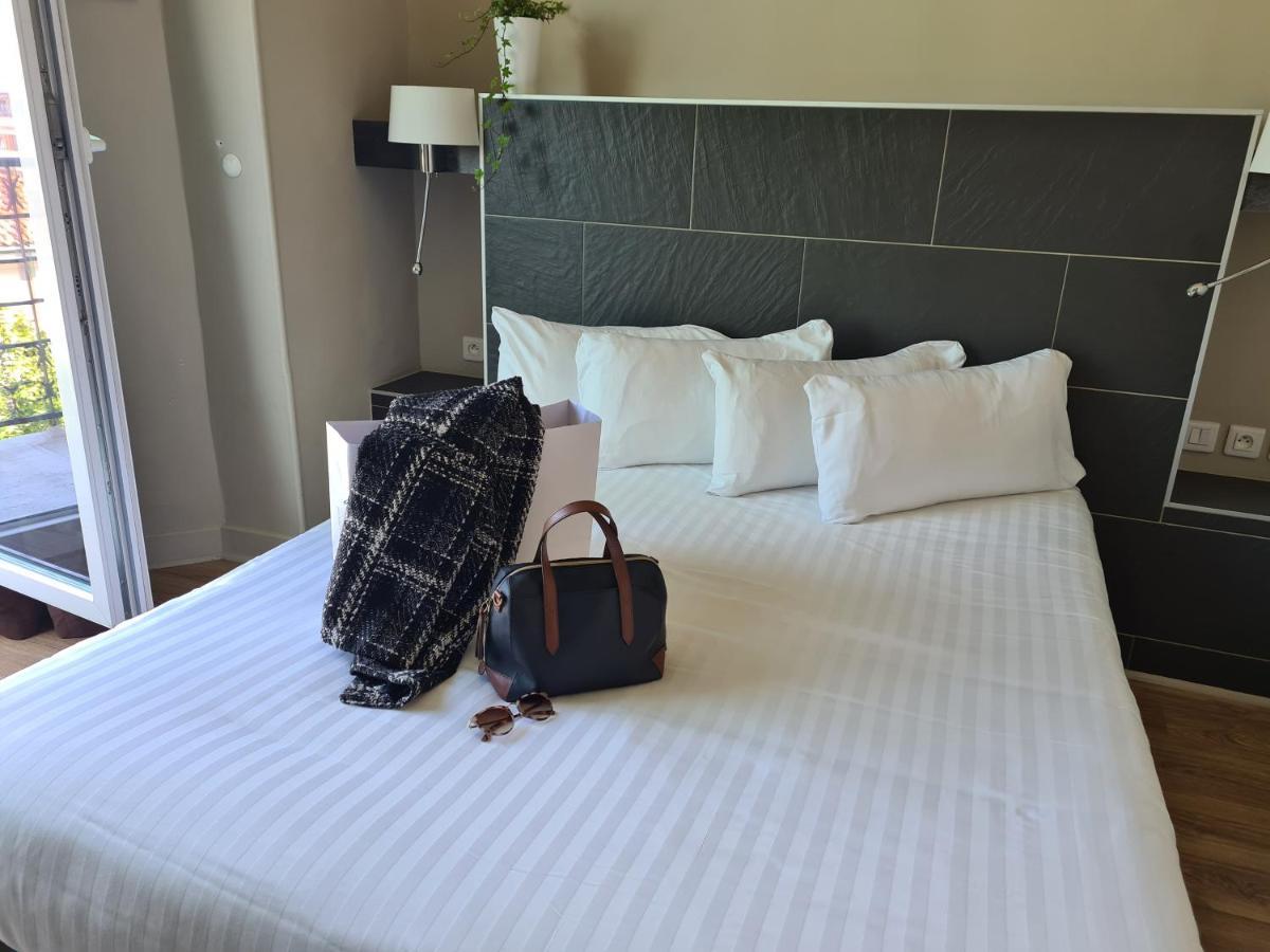 טולון Hotel Amiraute מראה חיצוני תמונה