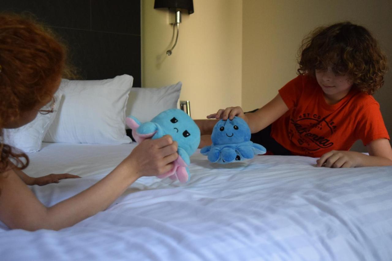 טולון Hotel Amiraute מראה חיצוני תמונה