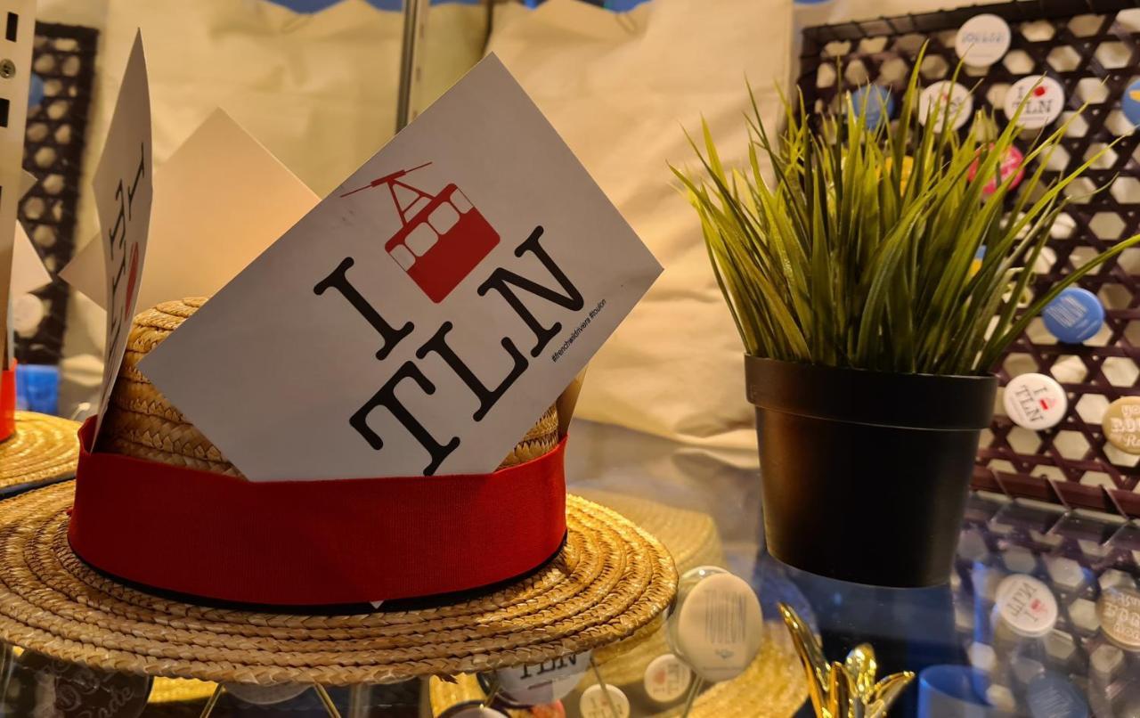 טולון Hotel Amiraute מראה חיצוני תמונה