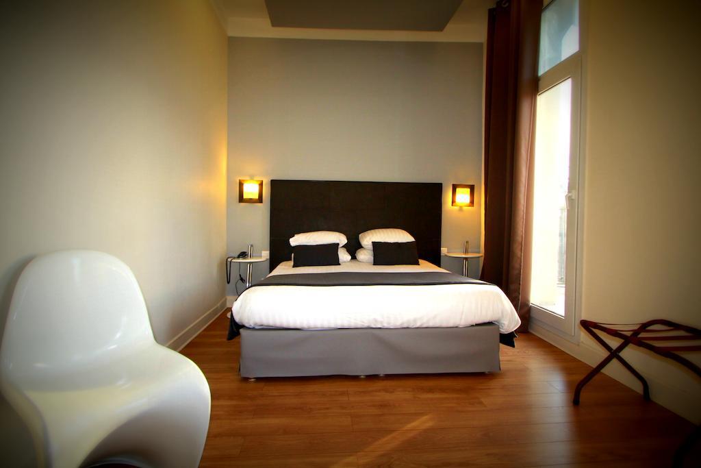 טולון Hotel Amiraute מראה חיצוני תמונה